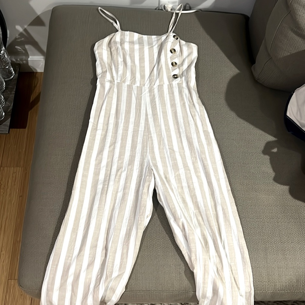 Boutique jumpsuit size medium